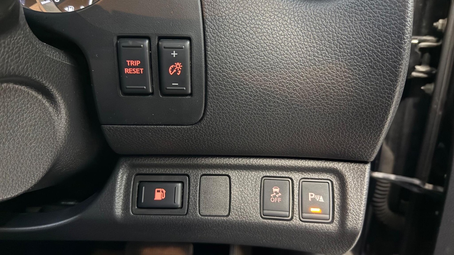 Used Nissan Navara 2017 for sale - 77853468: Photo 30