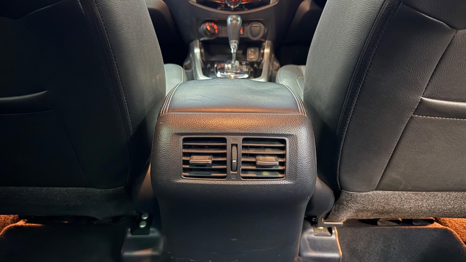 Used Nissan Navara 2017 for sale - 77853468: Photo 42