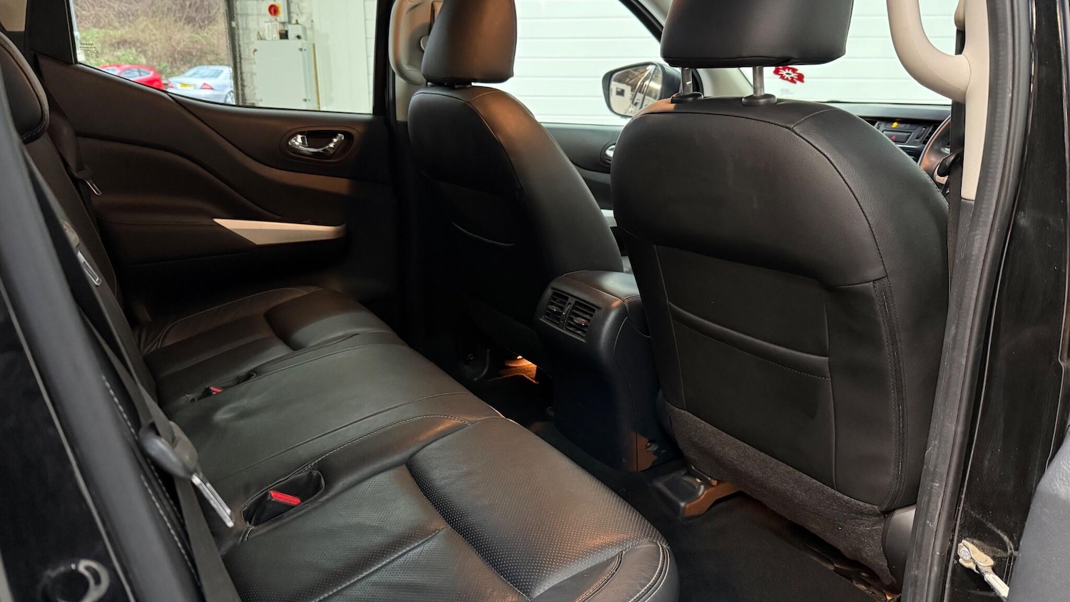 Used Nissan Navara 2017 for sale - 77853468: Photo 43