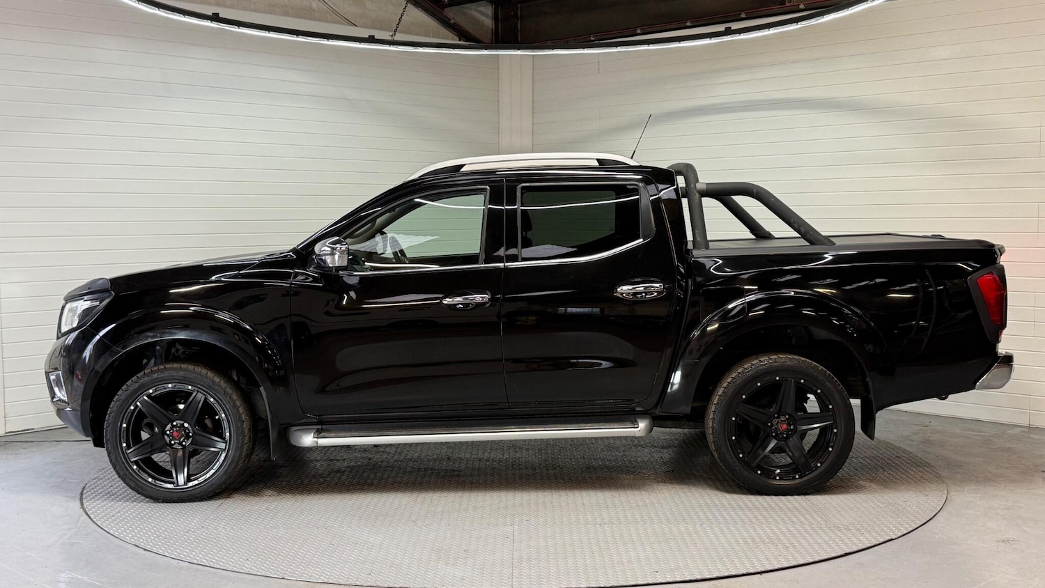 Used Nissan Navara 2017 for sale - 77853468: Photo 6