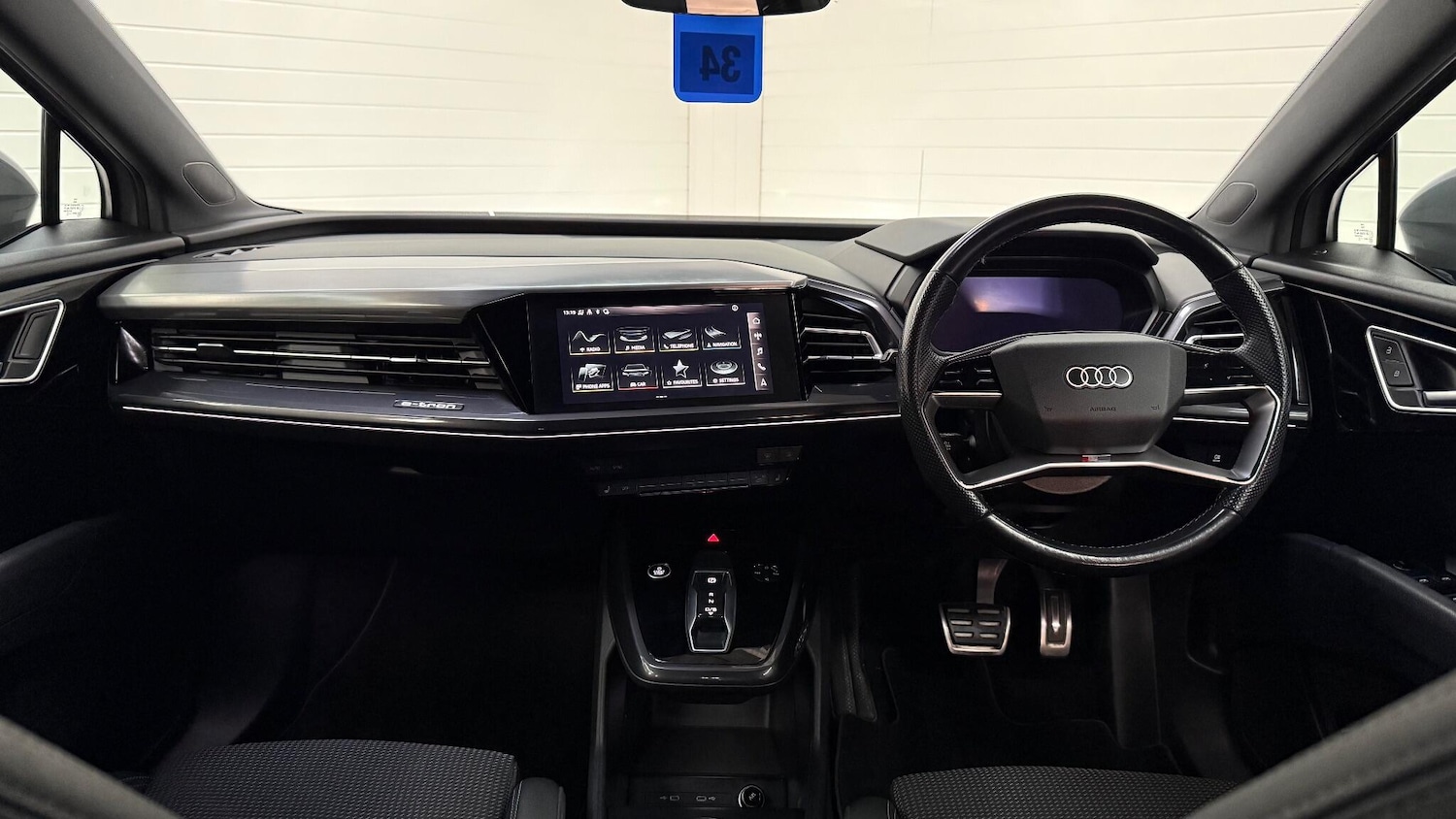 Used Audi Q4 e-tron 2021 for sale - 77163277: Photo 2