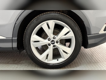 Used Audi Q4 e-tron 2021 for sale - 77163277: Photo