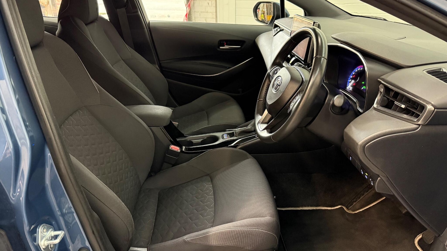 Used Toyota Corolla 2022 for sale - 76987792: Photo 25