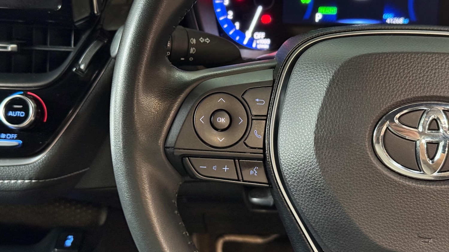 Used Toyota Corolla 2022 for sale - 76987792: Photo 30