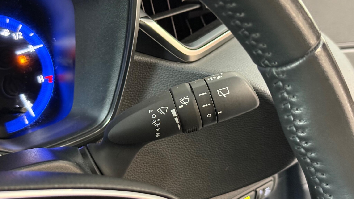 Used Toyota Corolla 2022 for sale - 76987792: Photo 33