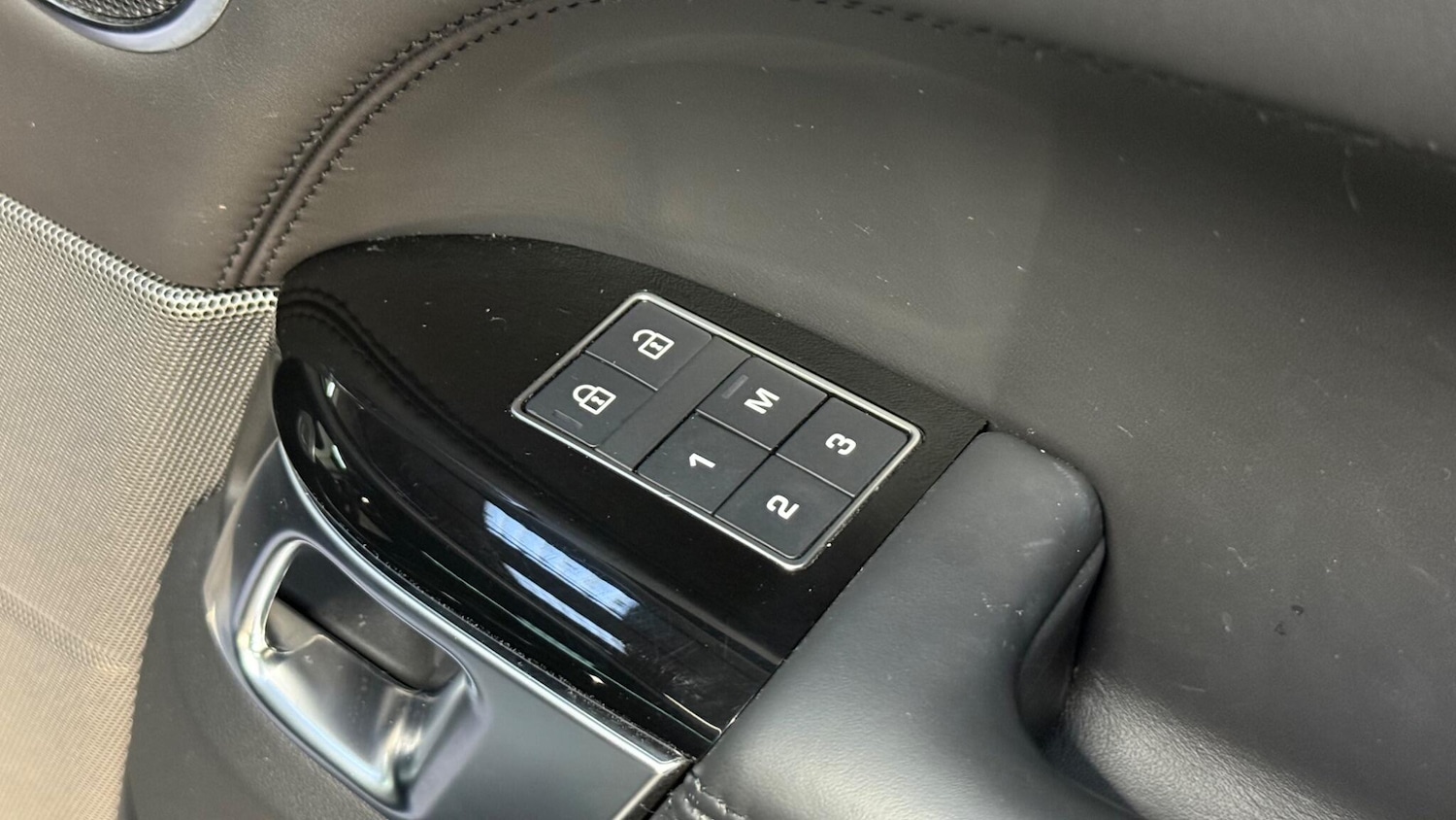 Used Land Rover Range Rover Sport for sale - 77314926: Photo 32