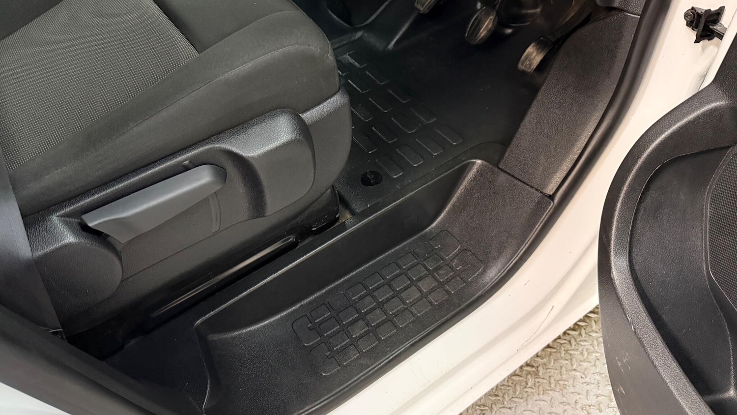 Used Peugeot Expert 2023 for sale - 77738305: Photo 23