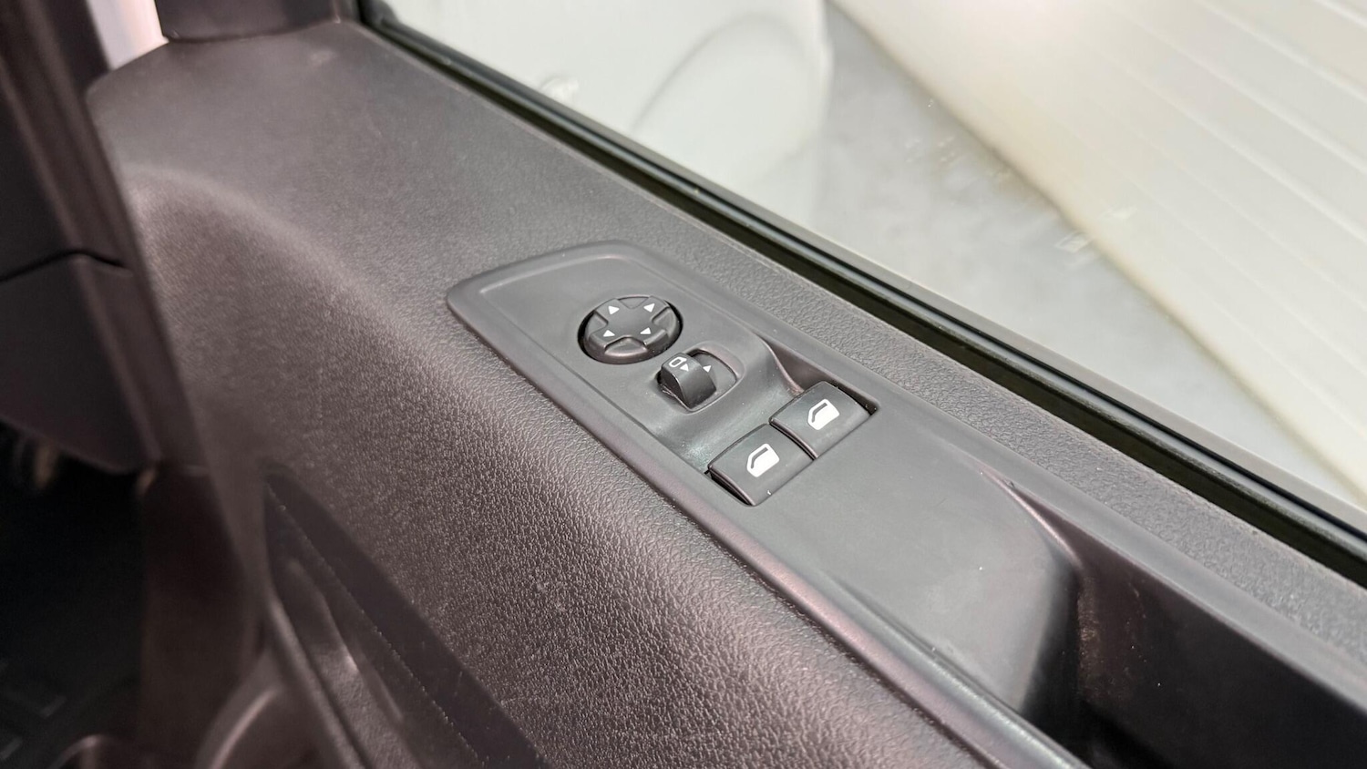 Used Peugeot Expert 2023 for sale - 77738305: Photo 25