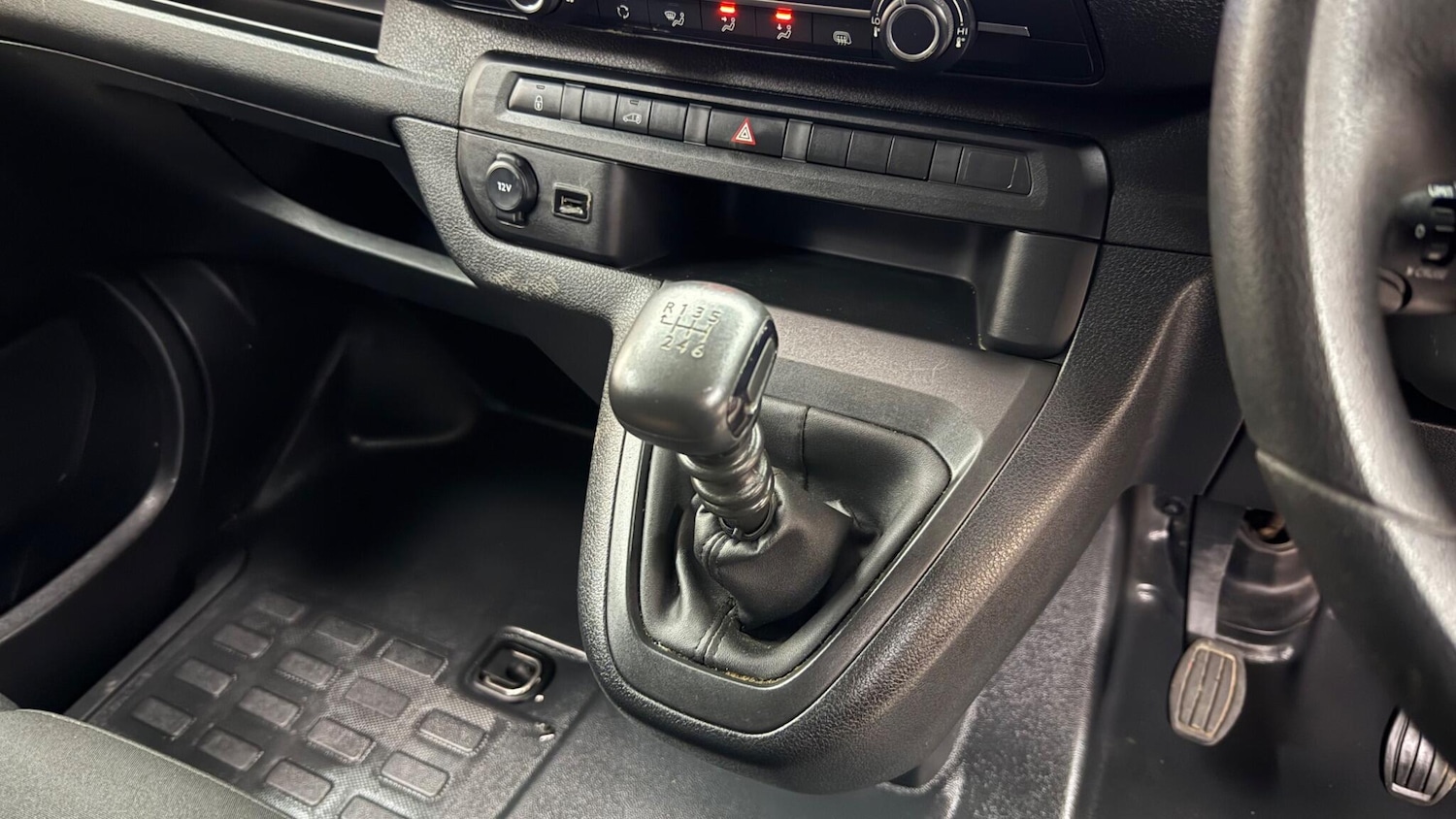 Used Peugeot Expert 2023 for sale - 77738305: Photo 34