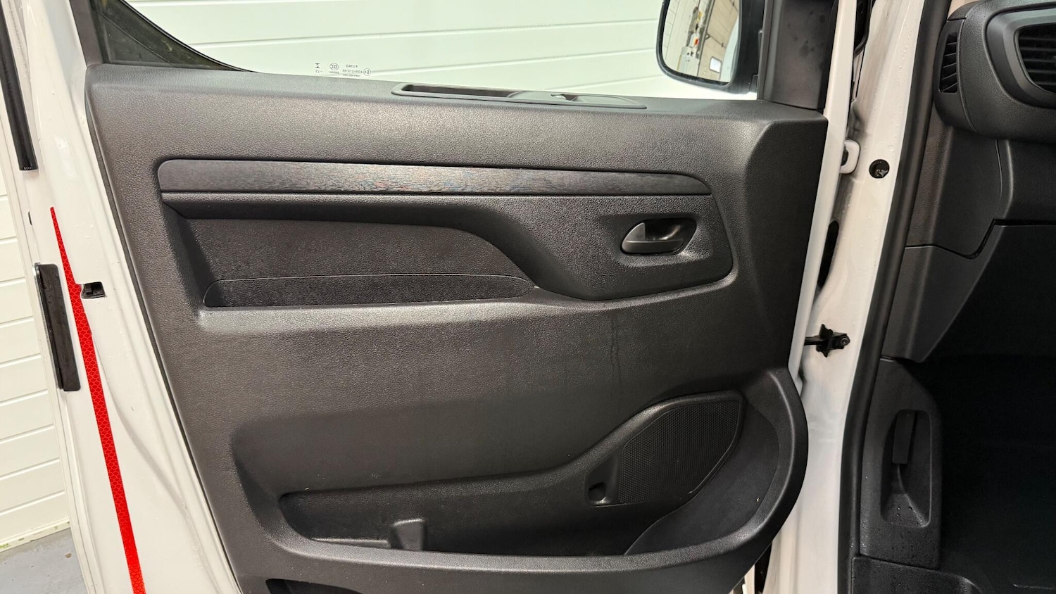 Used Peugeot Expert 2023 for sale - 77738305: Photo 38