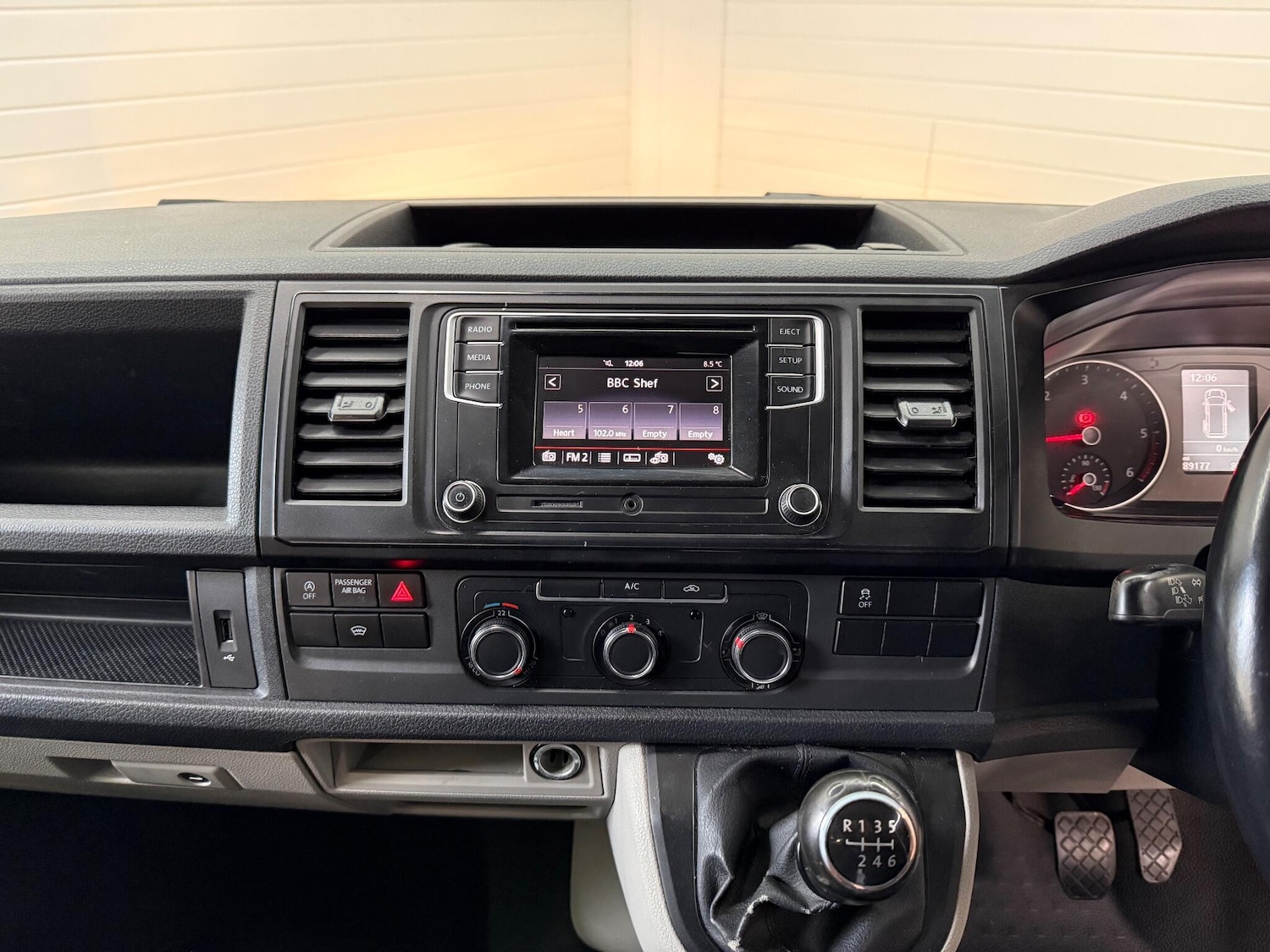 Used Volkswagen Transporter 2019 for sale - 77029398: Photo 44