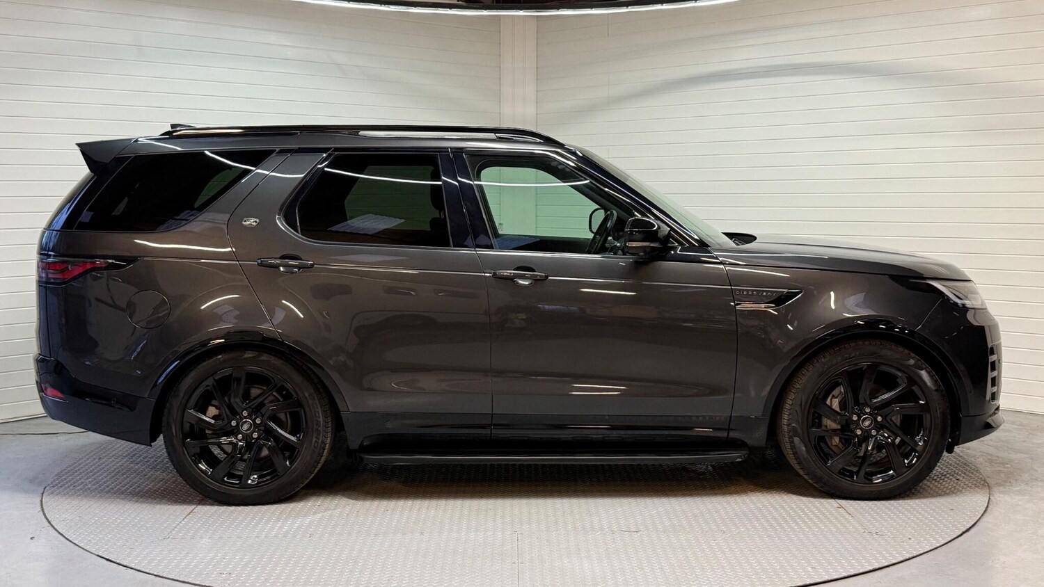 Used Land Rover Discovery 2023 for sale - 77838785: Photo 11