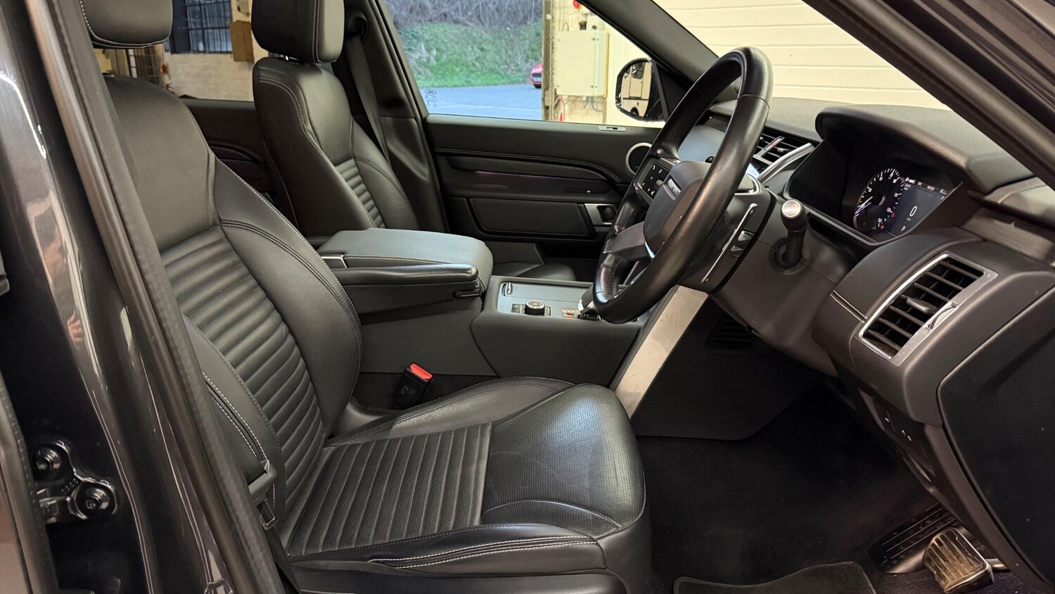 Used Land Rover Discovery 2023 for sale - 77838785: Photo 20