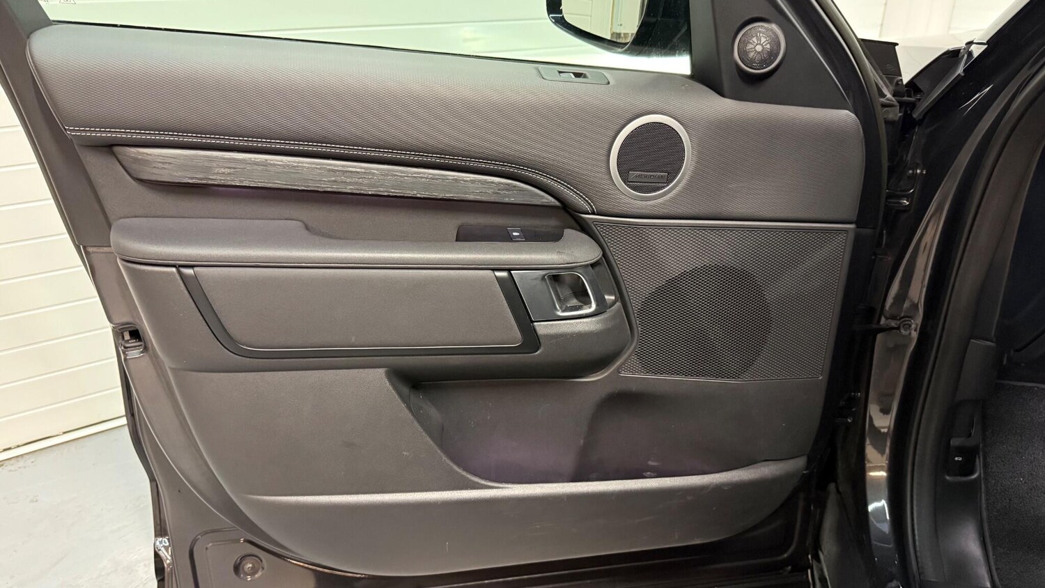 Used Land Rover Discovery 2023 for sale - 77838785: Photo 47