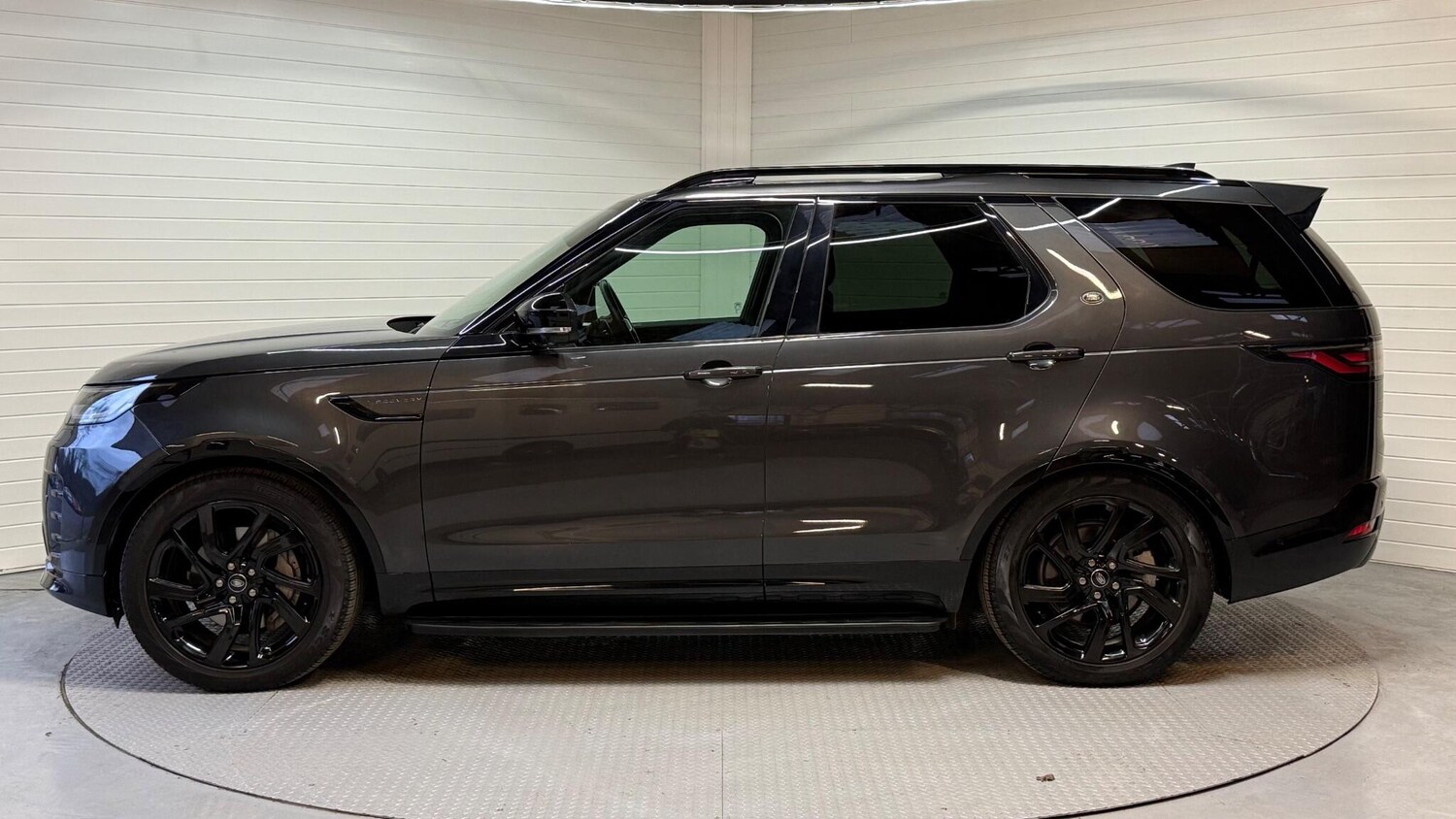 Used Land Rover Discovery 2023 for sale - 77838785: Photo 6