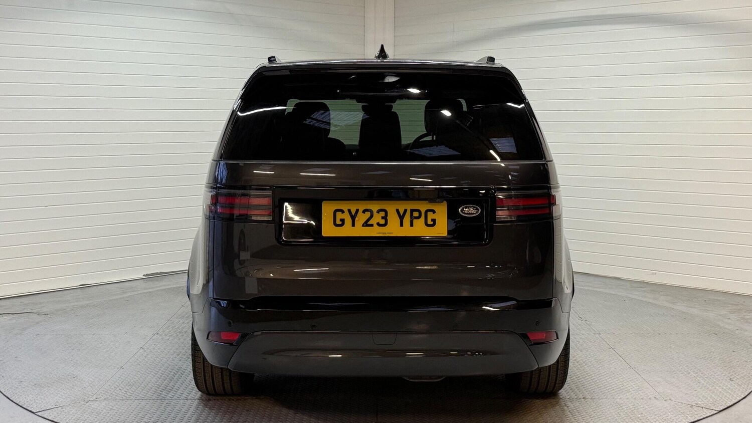 Used Land Rover Discovery 2023 for sale - 77838785: Photo 9