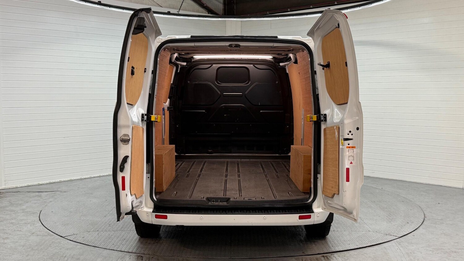 Used Ford Transit Custom 2023 for sale - 77737130: Photo 10