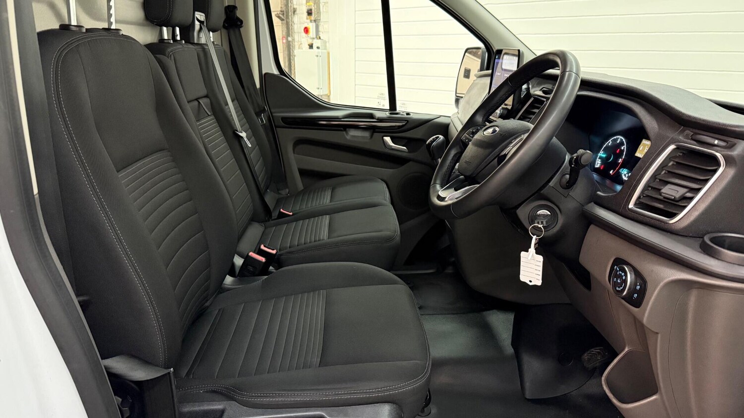 Used Ford Transit Custom 2023 for sale - 77737130: Photo 24