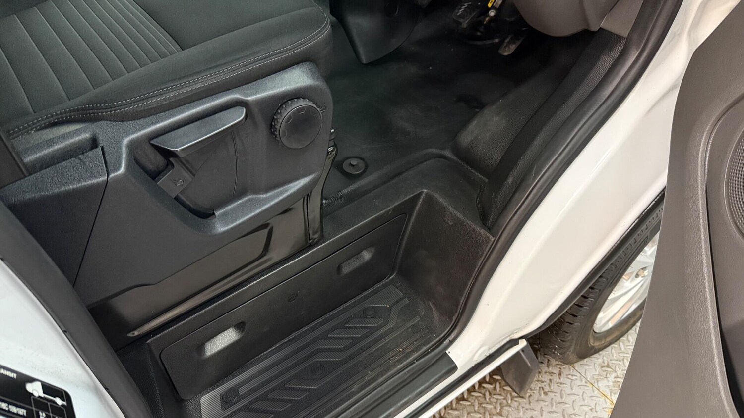 Used Ford Transit Custom 2023 for sale - 77737130: Photo 25