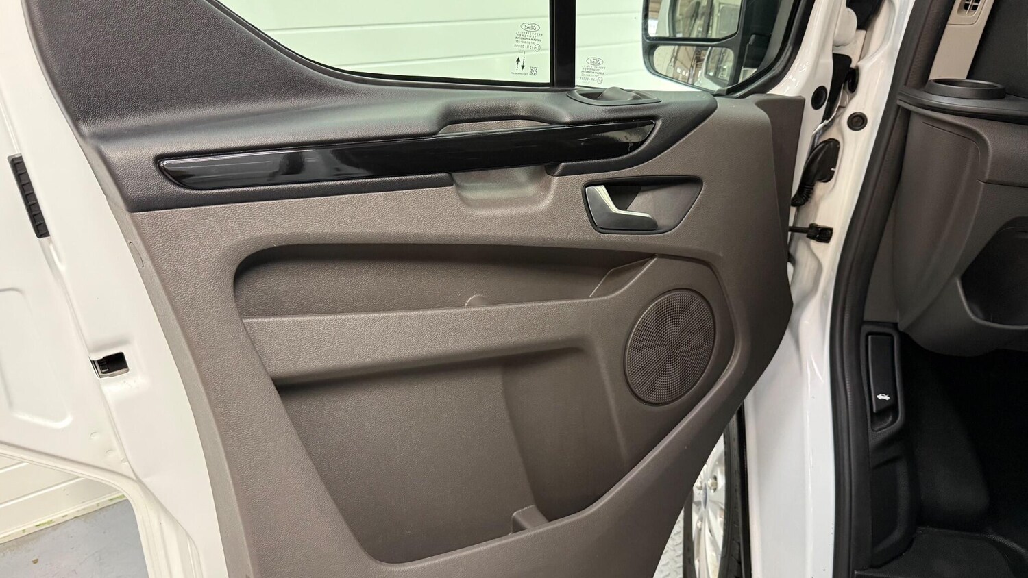 Used Ford Transit Custom 2023 for sale - 77737130: Photo 40