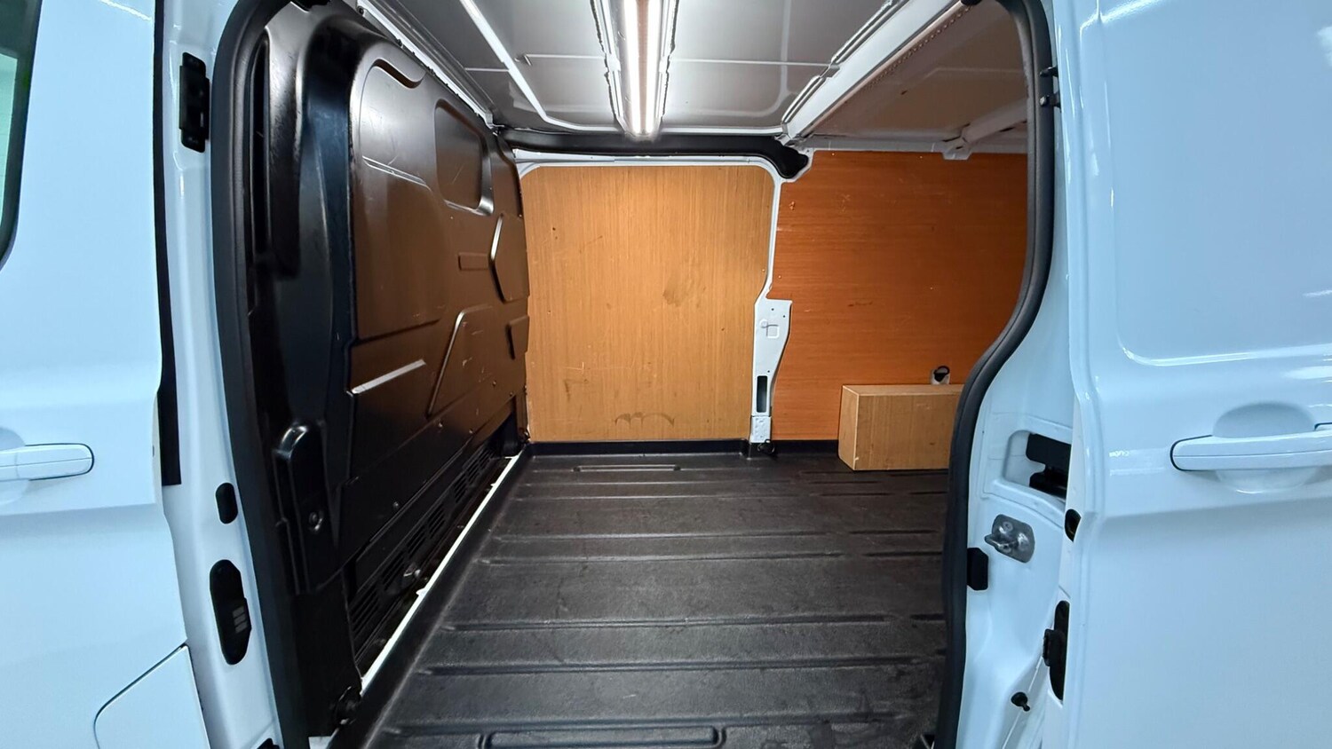 Used Ford Transit Custom 2023 for sale - 77737130: Photo 46