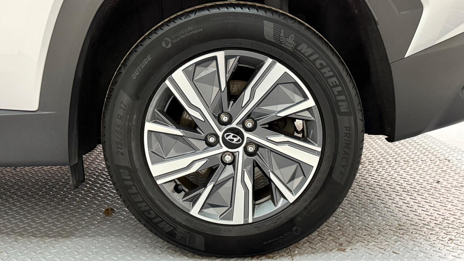 Used Hyundai TUCSON 2022 for sale - 76167322: Photo 3