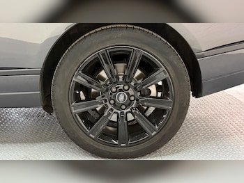 Used Land Rover Range Rover 2015 for sale - 76020854: Photo