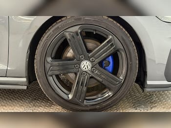 Used Volkswagen Golf 2018 for sale - 79750549: Photo