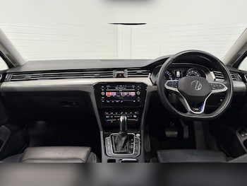 Used Volkswagen Passat 2022 for sale - 78823041: Photo
