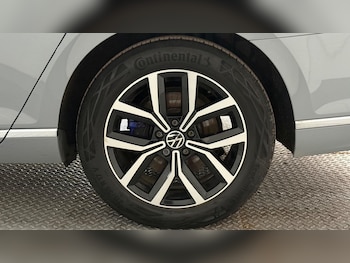 Used Volkswagen Passat 2022 for sale - 78823041: Photo