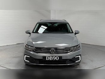Used Volkswagen Passat 2022 for sale - 78823041: Photo