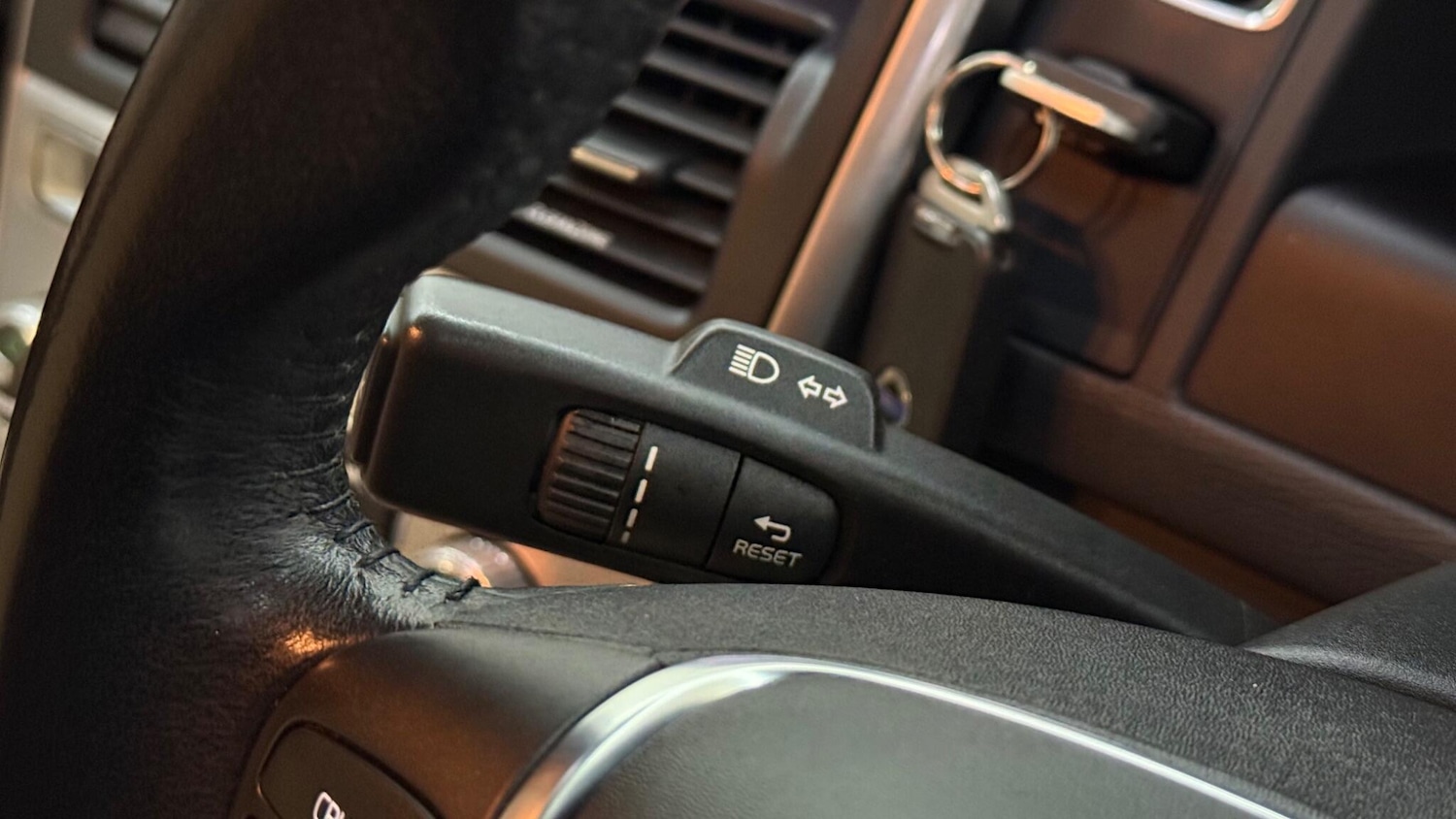 Used Volvo XC60 2017 for sale - 77396670: Photo 32