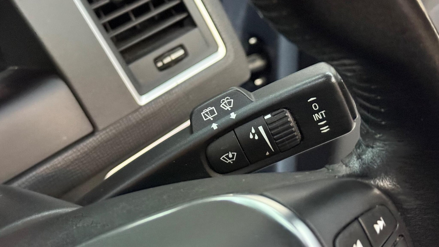 Used Volvo XC60 2017 for sale - 77396670: Photo 34