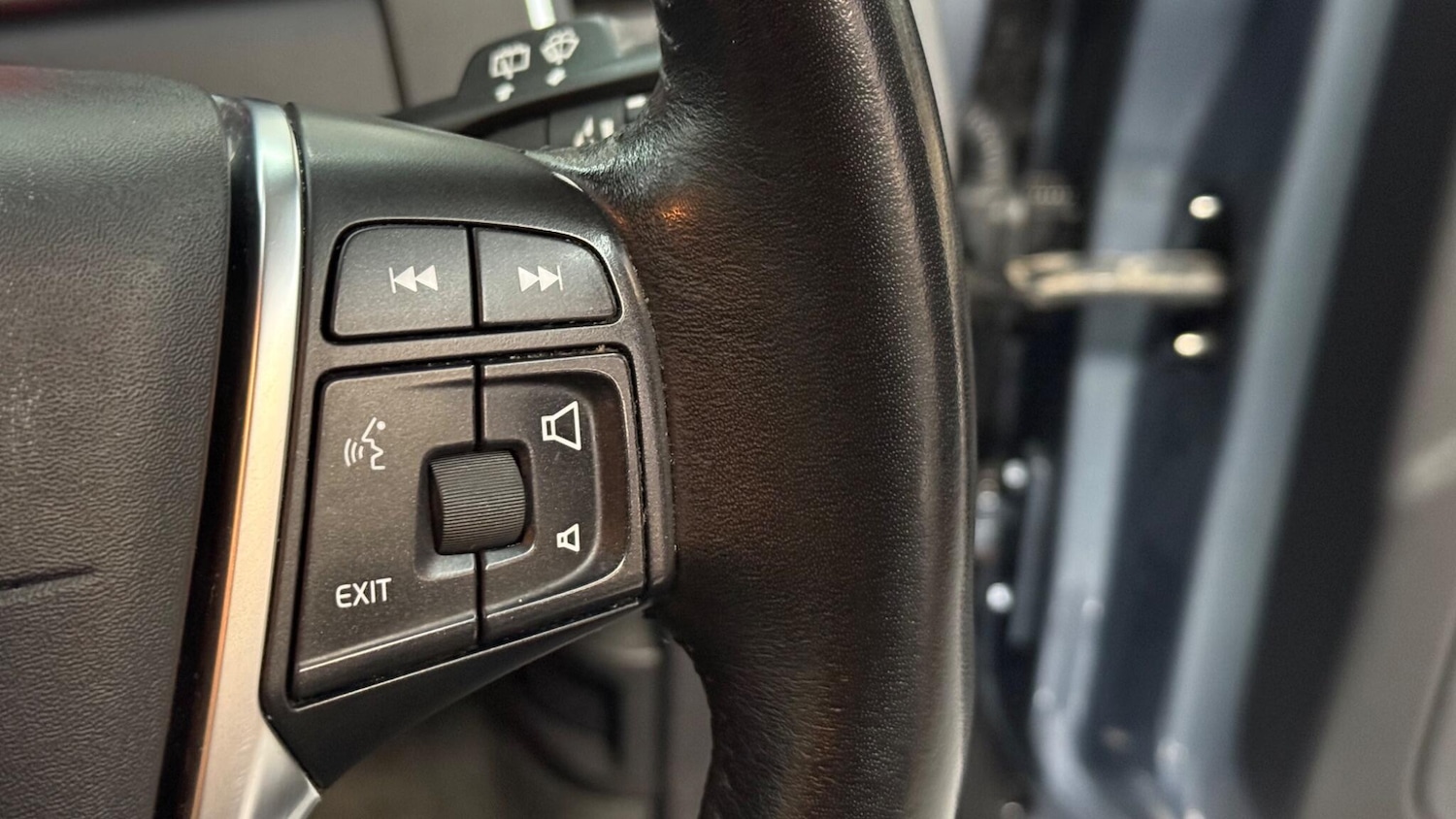 Used Volvo XC60 2017 for sale - 77396670: Photo 35