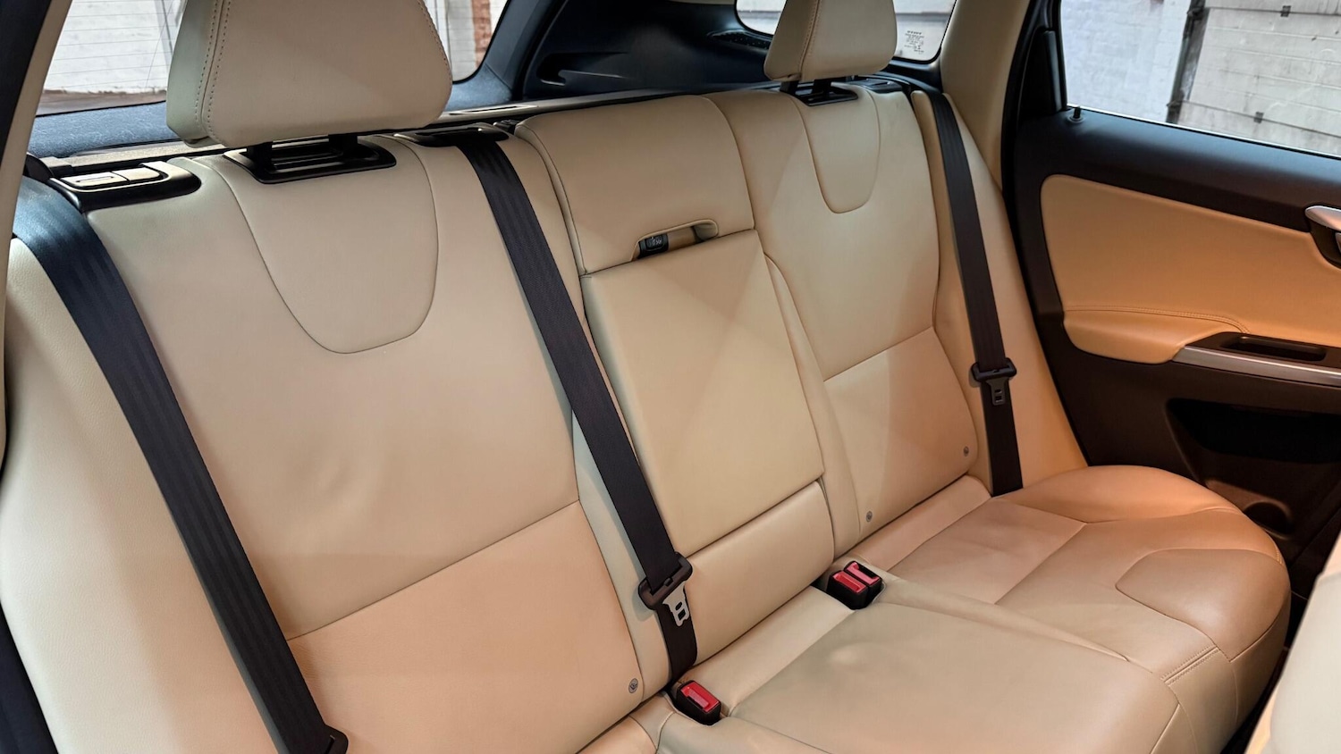 Used Volvo XC60 2017 for sale - 77396670: Photo 44