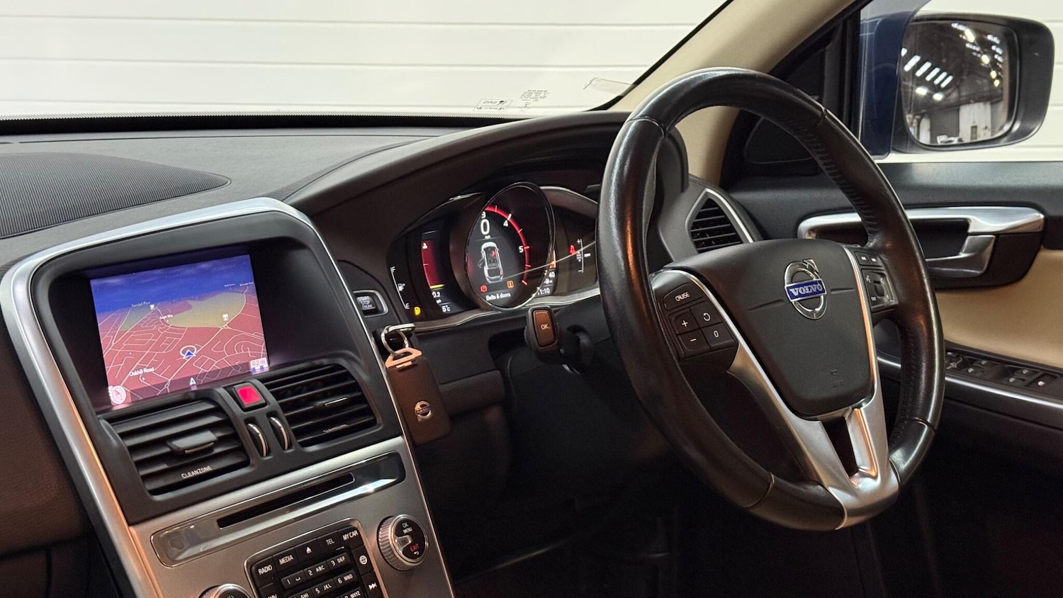 Used Volvo XC60 2017 for sale - 77396670: Photo 54