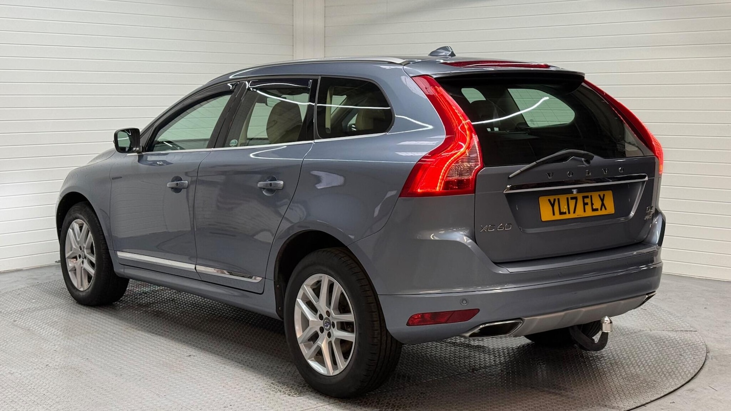 Used Volvo XC60 2017 for sale - 77396670: Photo 7
