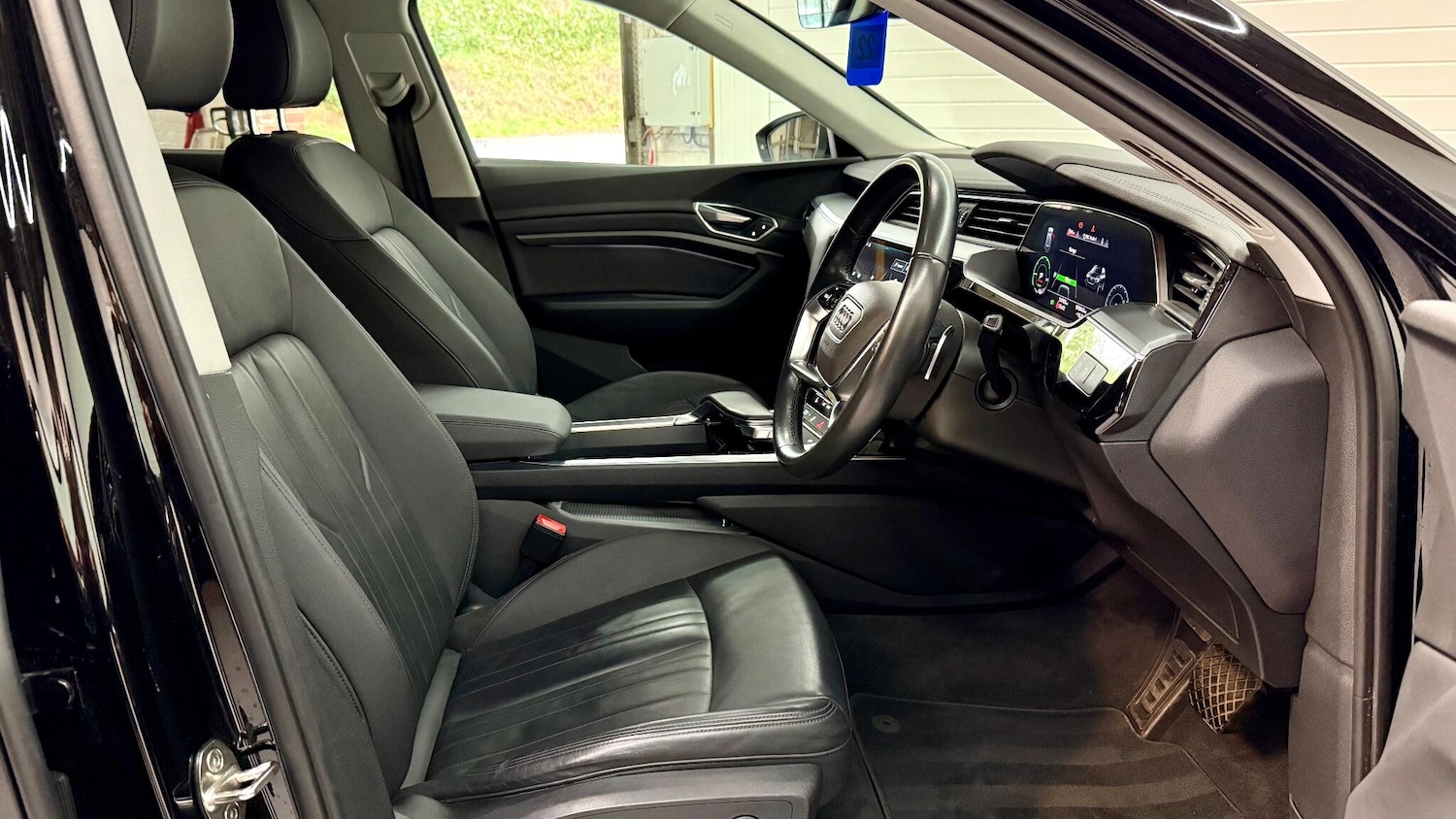 Used Audi e-tron 2021 for sale - 77016455: Photo 23