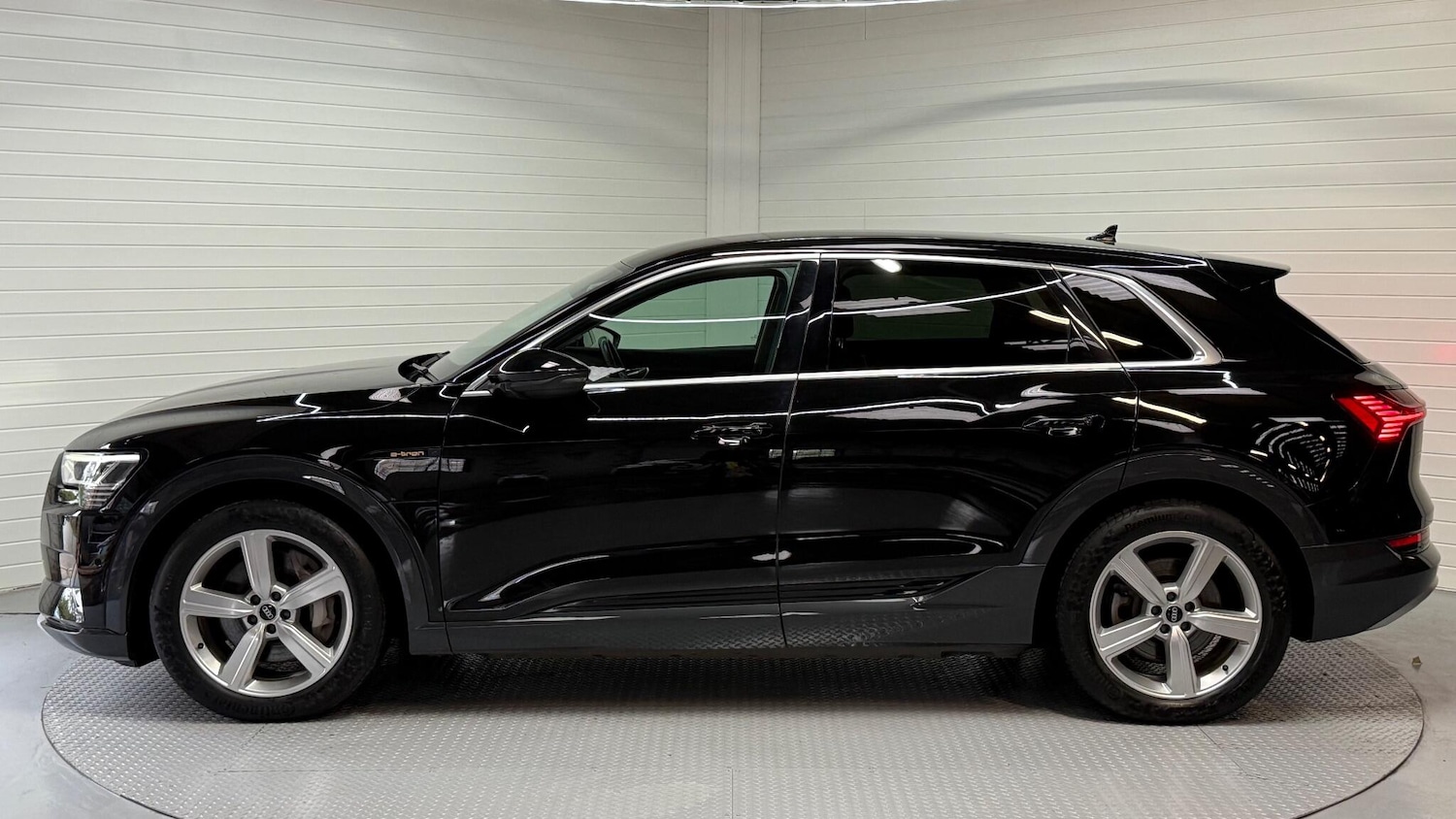 Used Audi e-tron 2021 for sale - 77016455: Photo 6