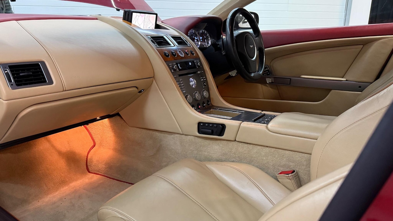 Used Aston Martin DB9 2007 for sale - 77737394: Photo 38