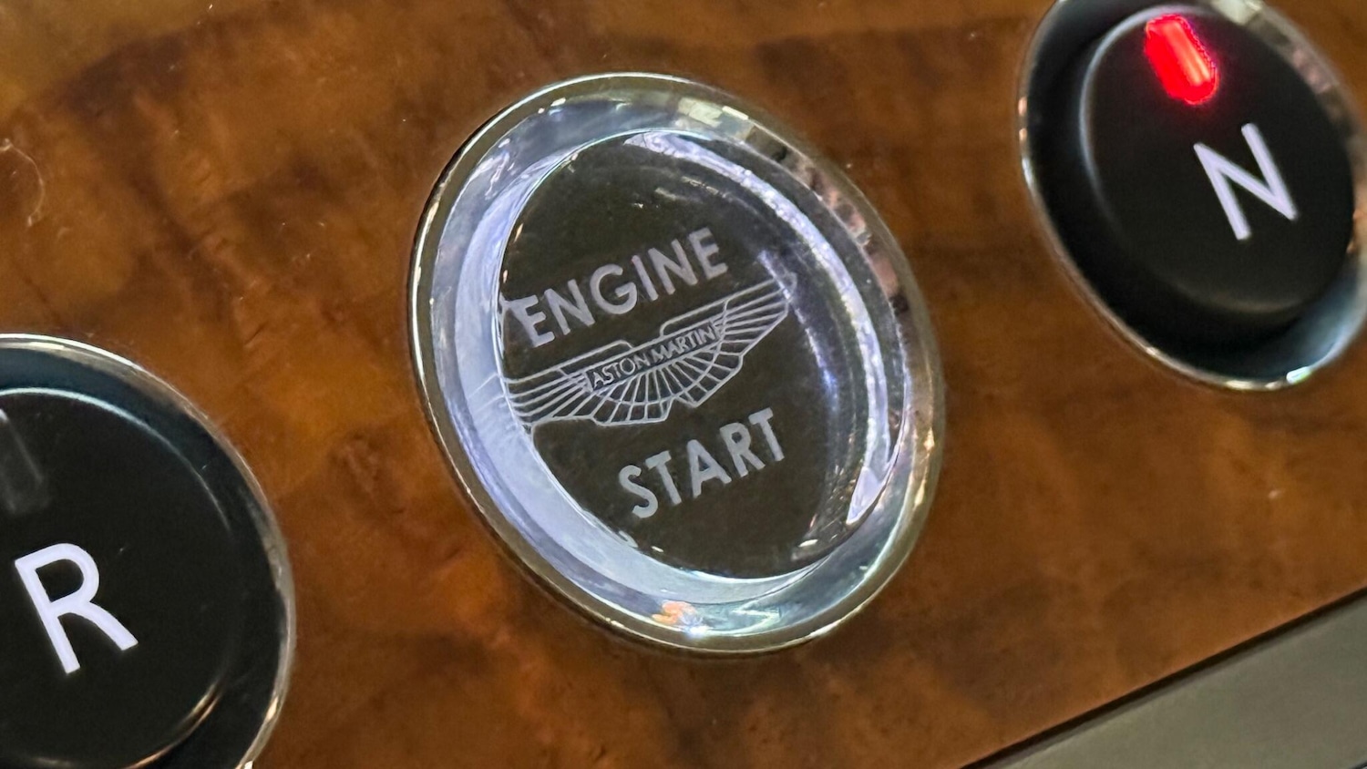 Used Aston Martin DB9 2007 for sale - 77737394: Photo 43