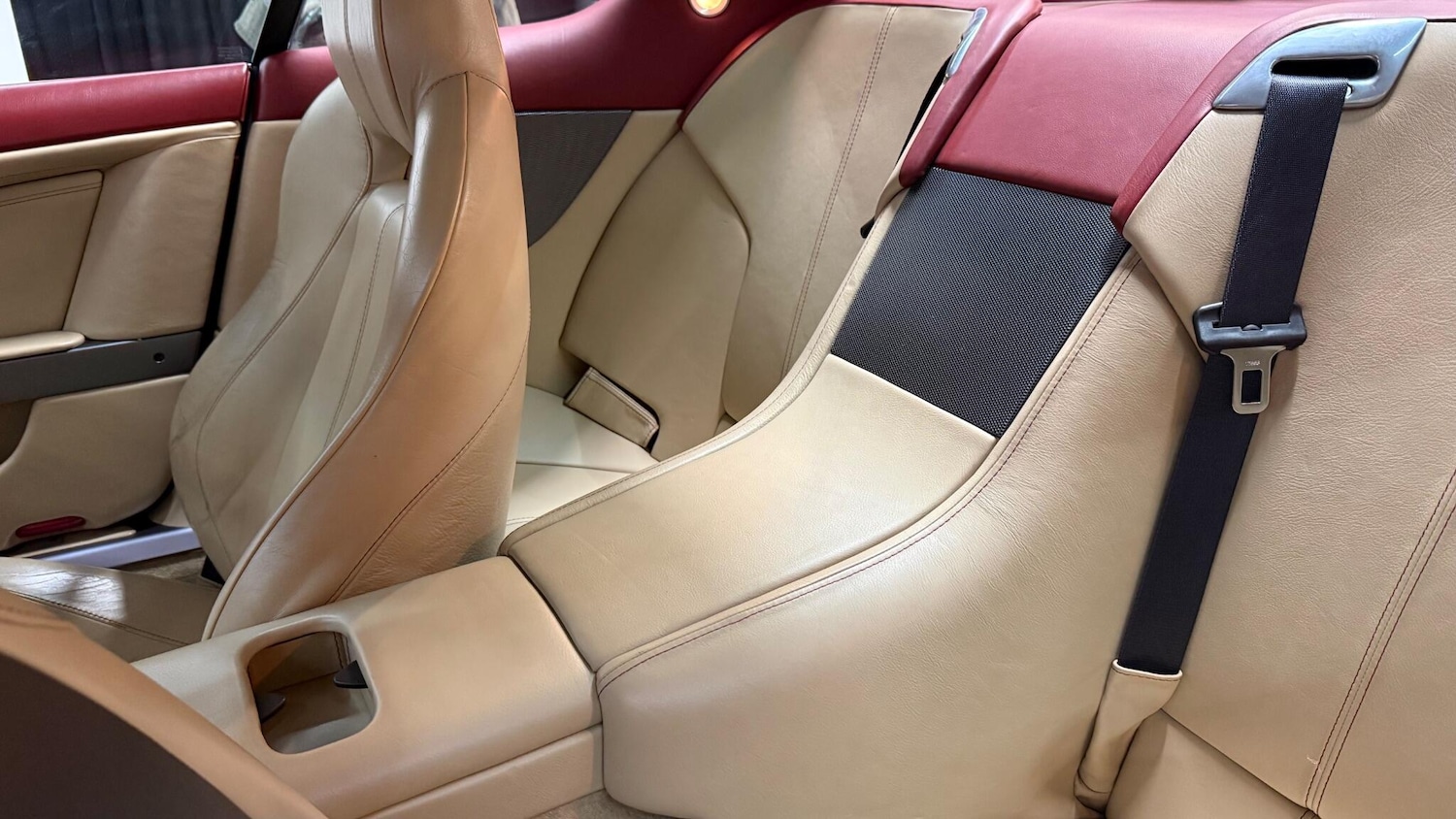 Used Aston Martin DB9 2007 for sale - 77737394: Photo 45