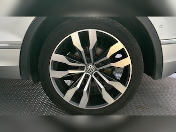 Used Volkswagen Tiguan 2020 for sale - 78741483: Photo