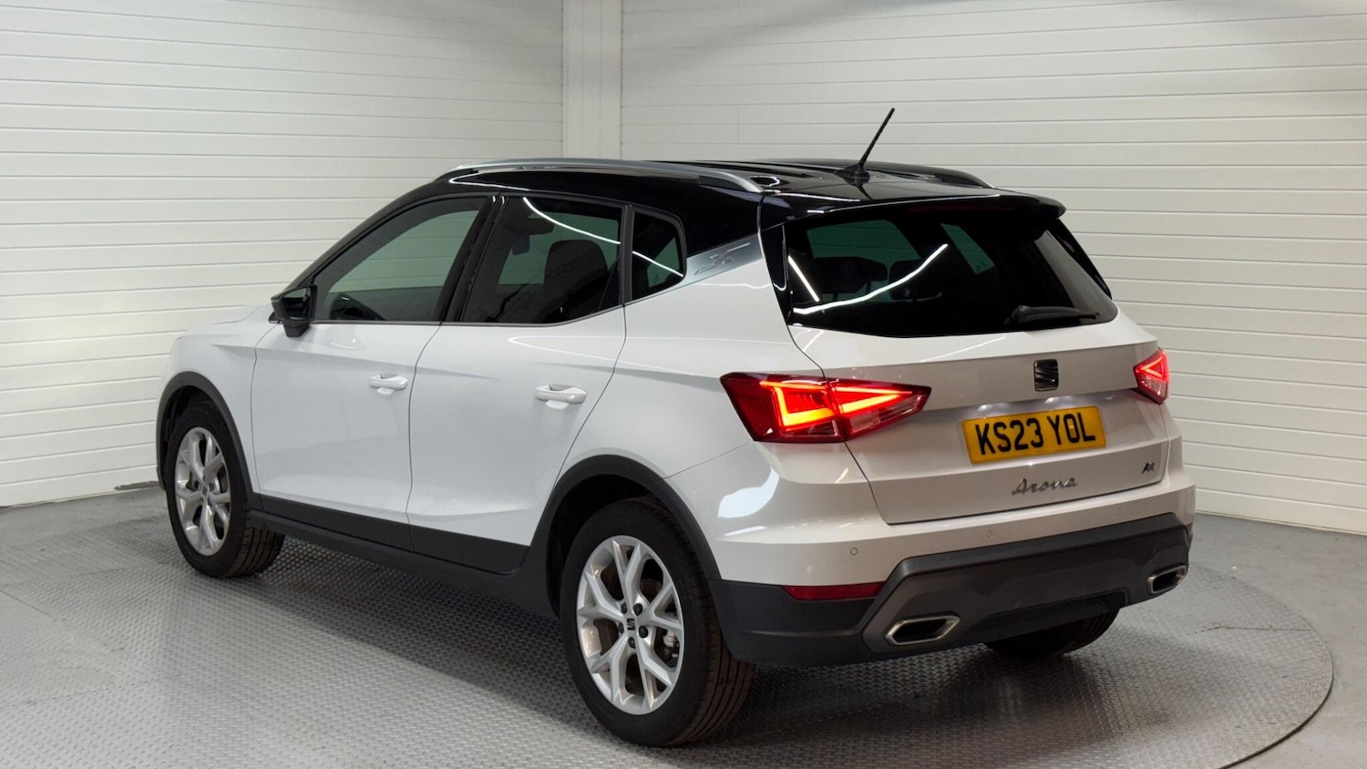 Used SEAT Arona for sale - 76997866: Photo 4