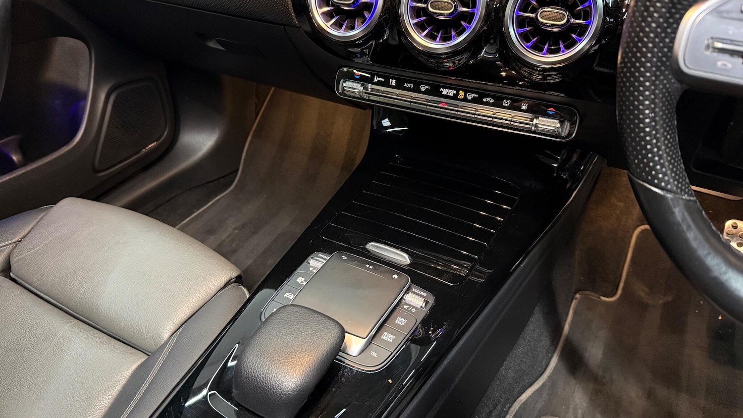 Used Mercedes-Benz CLA 2021 for sale - 76936343: Photo 39