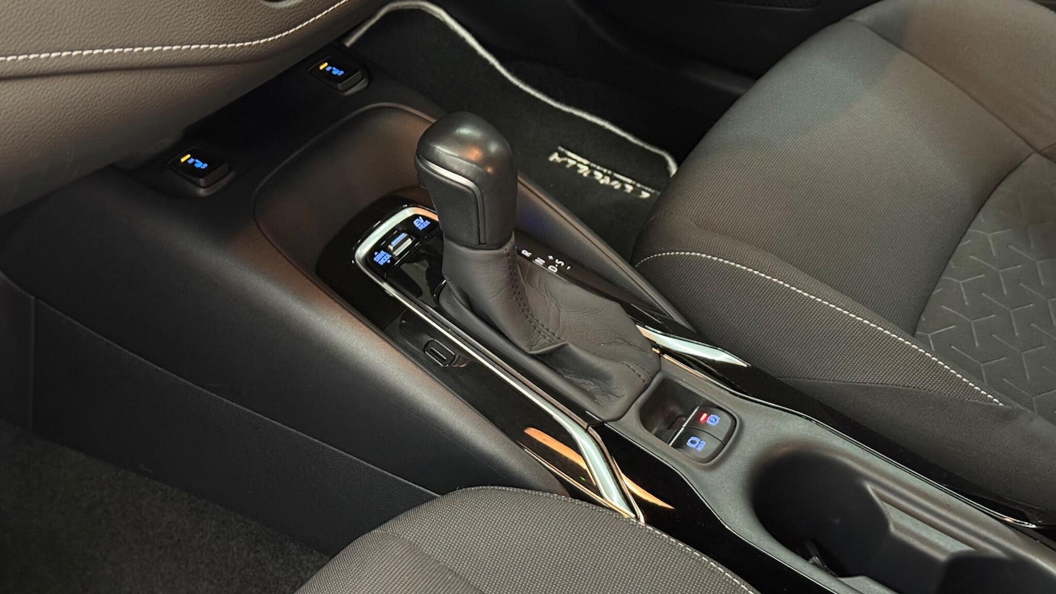 Used Toyota Corolla 2020 for sale - 76913655: Photo 54