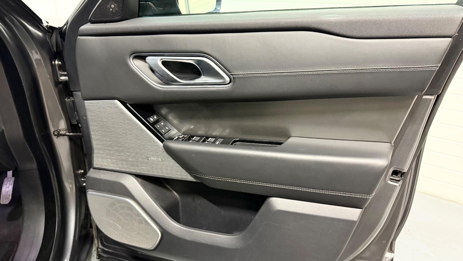 Used Land Rover Range Rover Velar 2019 for sale - 76561238: Photo 22