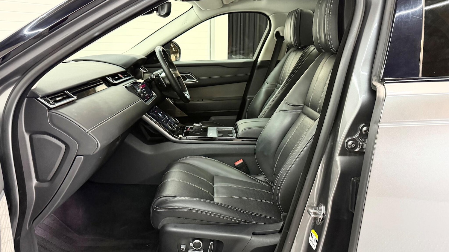 Used Land Rover Range Rover Velar 2019 for sale - 76561238: Photo 54