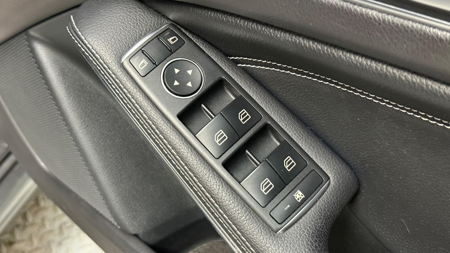 Used Mercedes-Benz A-Class for sale - 77612819: Photo 25