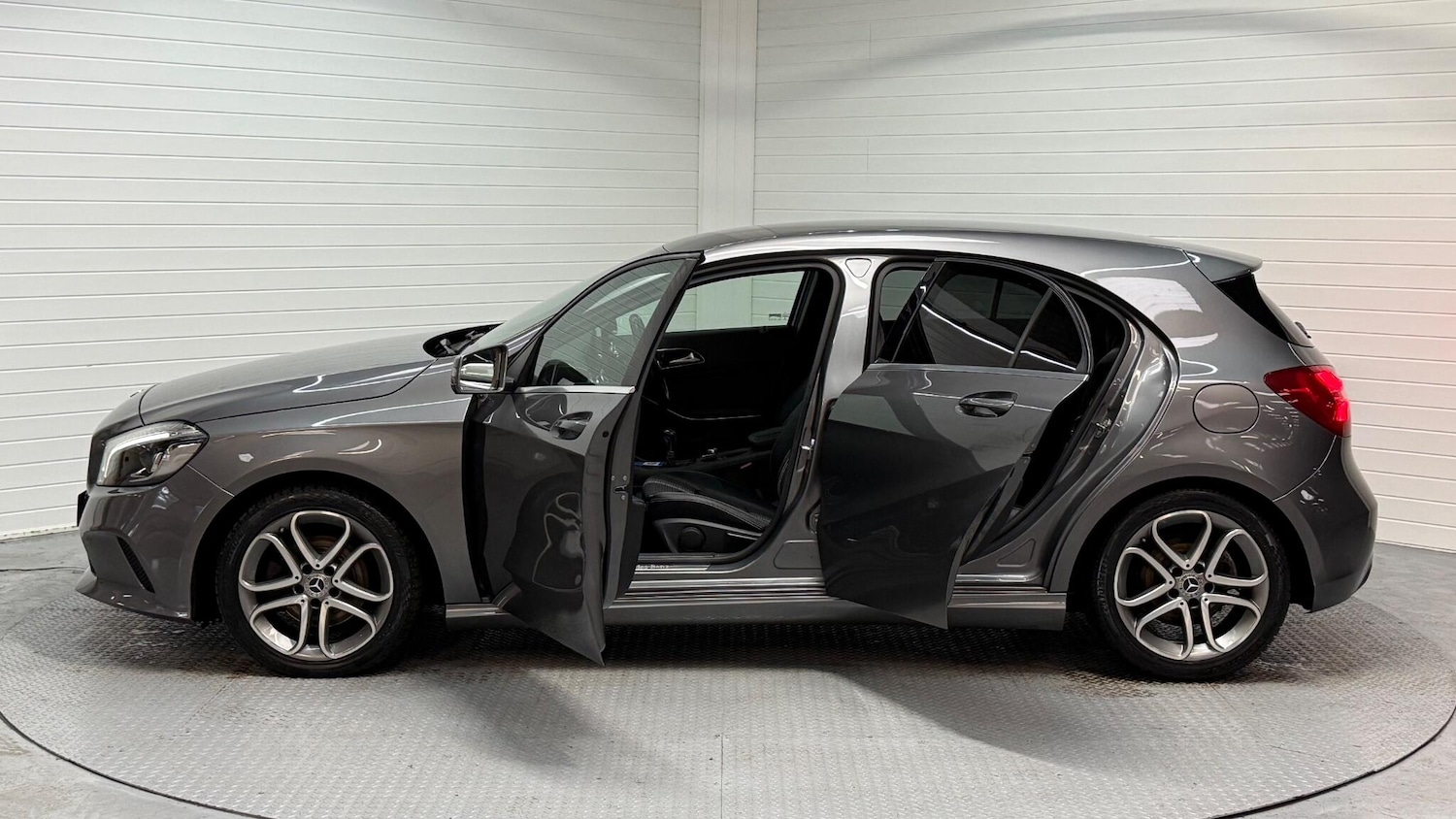 Used Mercedes-Benz A-Class for sale - 77612819: Photo 8